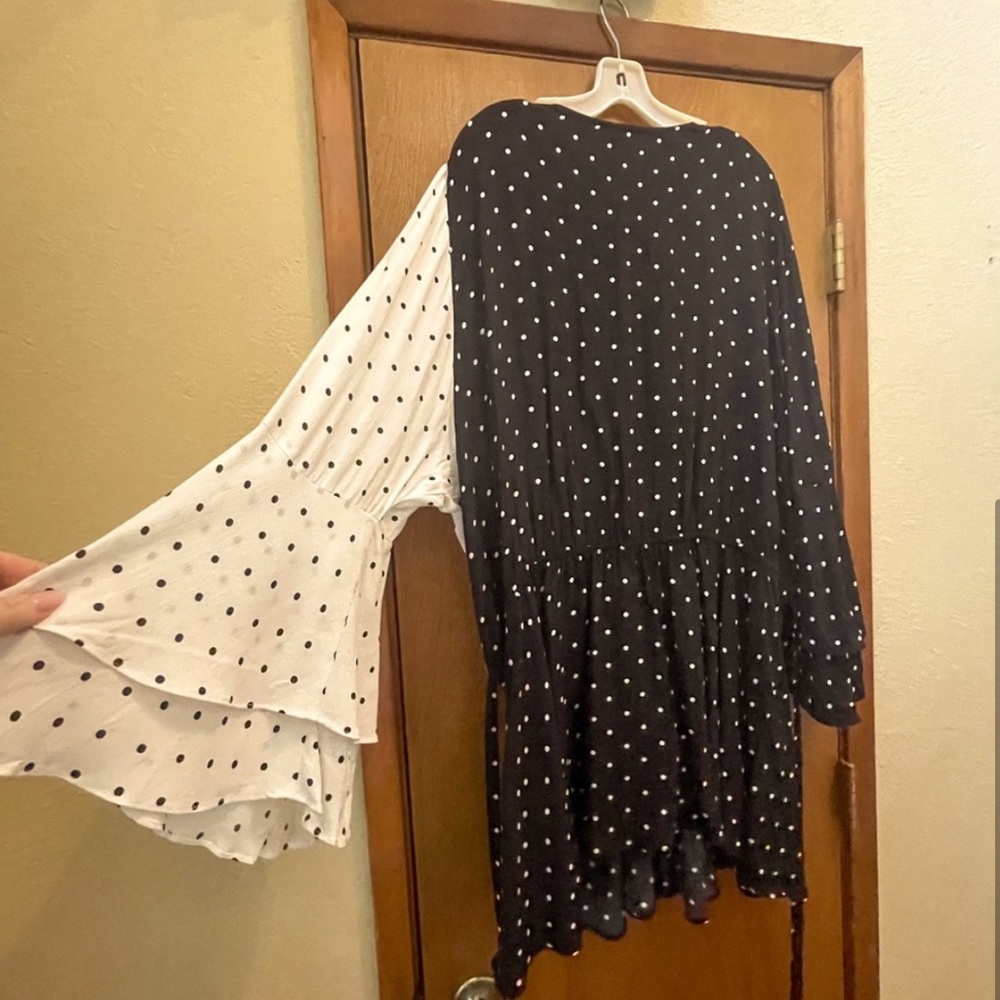Black & White Polka Dot Peplum Top - Picture 3 of 4